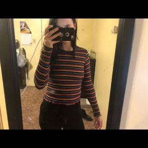 Long sleeve cropped top